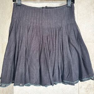 La Rok Gray Skirt Size Small